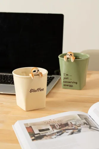 Vista 6 de DIHOclub Taza de cerámica divertida con perezoso 3D para mujeres y hombres, taza de café con diseño de perezoso para regalar a los mejores amigos