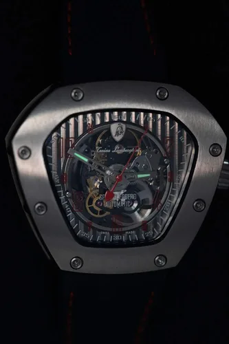 Vista 8 de Tonino Lamborghini Reloj automático Spyderleggero esqueleto rojo titanio TLF-T06-2 Rojo - Reloj de esqueleto
