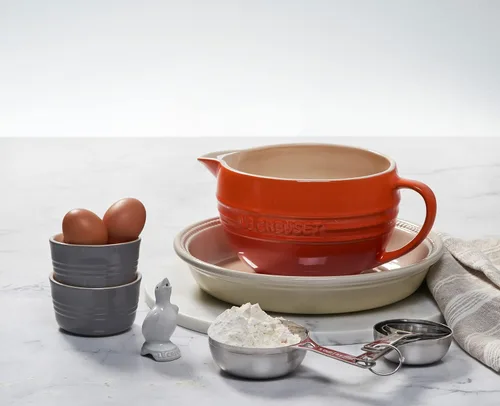 Vista 5 de Le Creuset chimenea de cerámica con forma de ave para pastel, Cereza Cerise