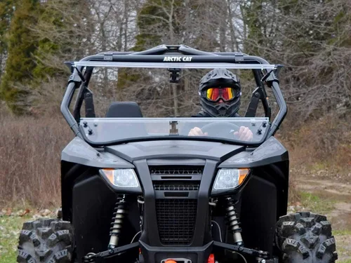 Vista 5 de SuperATV Parabrisas abatible resistente a los arañazos para Arctic Cat Wildcat Trail Sport 2015 + - Hecho de policarbonato de 1/4 de pulgada