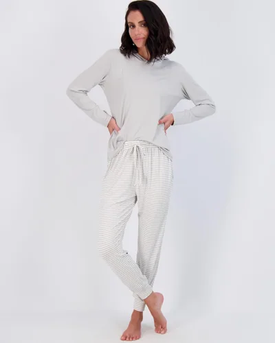 Vista 4 de Real Essentials 4 piezas sudadera con capucha y sudadera de manga larga para mujer, conjunto deportivo