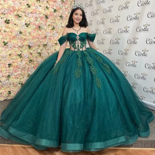 Vista 4 de Mouccy Vestidos de quinceañera de encaje con purpurina con cuentas y hombros descubiertos dulces 16 vestidos con tren perlado XV vestidos