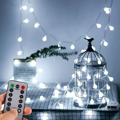 Vista 7 de WERTIOO Luces de cadena de 33 pies con 100 LEDs que funcionan con batería, luces de hadas de globos coloridos con control remoto para Multicolor-33
