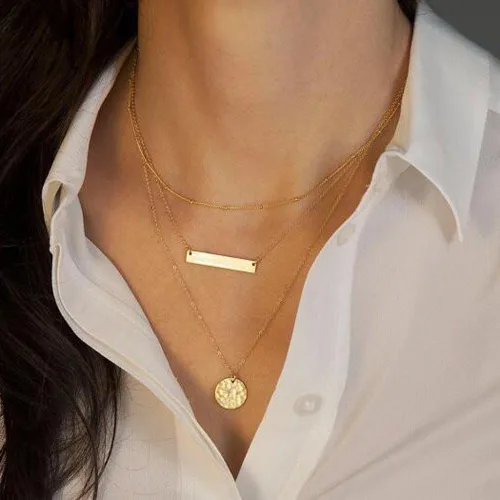 Vista 2 de Gargantilla larga en capas de oro con barra de aleación para mujer, Metal, No es una piedra preciosa
