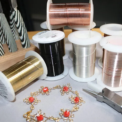 Vista 5 de The Beadsmith Copper Jewelry Wire Latón envejecido