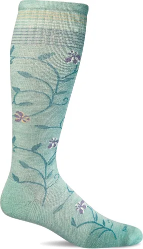 Vista 2 de Sockwell Calcetines de compresión graduados moderados para mujer, ajuste de pantorrilla ancha Ceniza