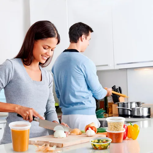 Vista 6 de Recipientes de almacenamiento de plástico con tapas [32 juegos] de 32 onzas – Contenedores de alimentos reutilizables para el hogar y los negocios