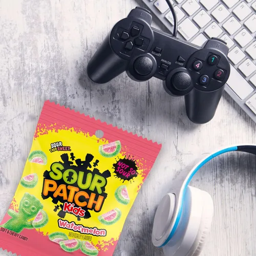 Vista 8 de SOUR PATCH KIDS Caramelos suaves y masticables de sandía, caramelos a granel, bolsas de 12-3.6 onzas