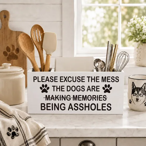 Vista 6 de Portalápices para perros regalos para mujeres y hombres, regalos para amantes de las mascotas, Please Excuse The Mess The Dogs are Being Assholes