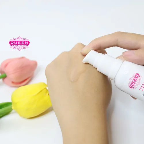 Vista 2 de QUEEN 7 en 1 Super Serum - 5% ácido tranexámico, 5% ácido kójico, 2% alfa arbutina con niacinamida, ácido hialurónico y vitamina C - Suero facial