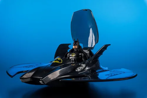 Vista 3 de McFarlane Juguetes - DC Super Powers Batman con Batwing y Whirlybat, pack de 3, etiqueta dorada, Exclusivo de Amazon