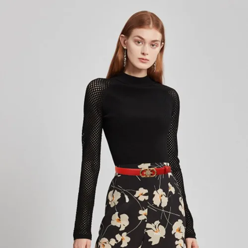 Vista 39 de Cinturón de cuero clásico con hebilla de metal para mujer con vestido de jeans