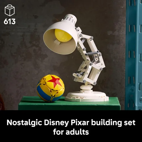 Vista 2 de LEGO Ideas Disney Pixar Luxo Jr. - Juego de decoración de habitación y construcción para adultos - Decoración de oficina y escritorio para mujeres