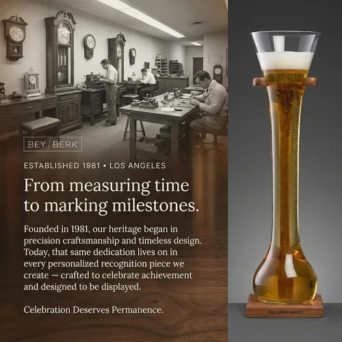 Vista 6 de Bey-Berk Vaso de cerveza personalizado con soporte de madera, vaso de cerveza largo de 12 onzas y base de madera maciza grabable