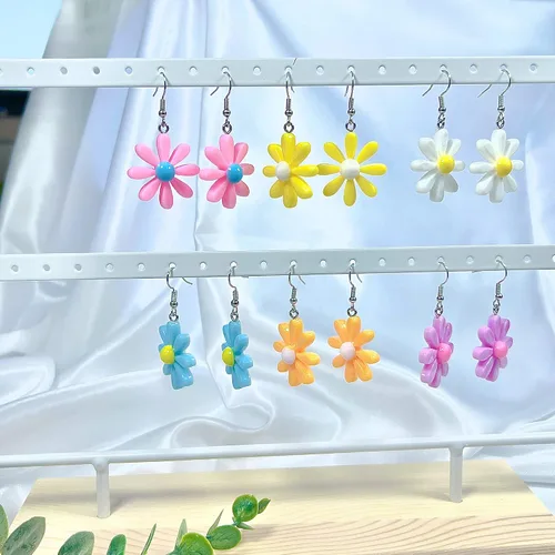 Vista 3 de 6 pares de aretes de flores de verano, aretes de margarita, aretes kawaii, aretes amarillos, aretes funky para mujeres y niñas, Resina, No es una
