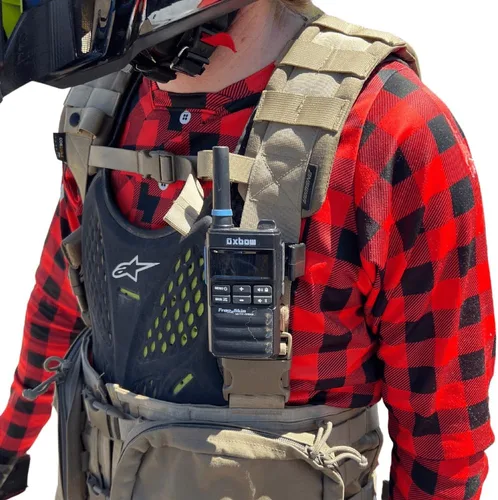 Vista 5 de Oxbow Renegade X Radio bidireccional con Bluetooth, soporte universal para correa de hombro, rango de campo de 1-5 millas, más de 36 horas