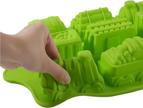 Vista 10 de Joyeee Molde de silicona para pastel de tren, 1 molde antiadherente de 6 cavidades para hornear para brownies de chocolate, tazas de magdalenas