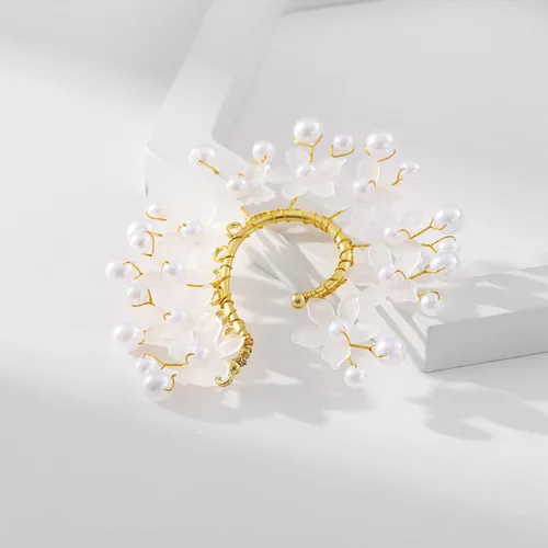 Vista 6 de Fairy Pearl Elf Ear Cuff - Pendiente de flor hecha a mano para mujer, Zinc, No es una piedra preciosa