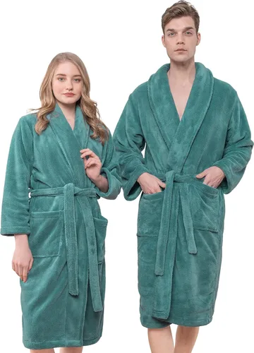 Vista 4 de American Soft Linen Paquete de bata unisex y juego de toallas de 6 piezas S/M