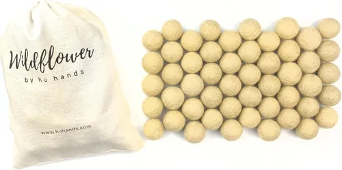 Vista 6 de Bolas de fieltro de lana bronceada natural (50) pompones 100% lana Pompones suaves neutros beige fieltro a mano en Nepal para manualidades
