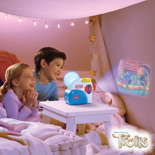 Vista 2 de Little Tikes Story Dream Machine DreamWorks Trolls Hug, Sing & Dance Collection Colección de Cuentos, Hora del Cuento, Libros, Animación