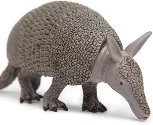 Vista 3 de Safari Ltd. Figura de Armadillo – Figura detallada de plástico de 6.75 pulgadas – Divertido juguete educativo para niños, niñas y niños a partir