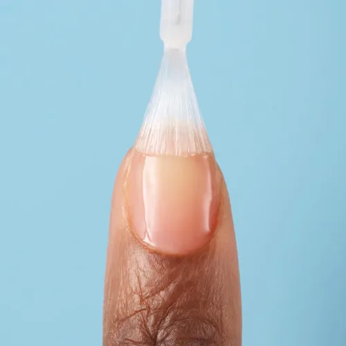 Vista 4 de Sally Hansen Pegamento perfecto para uñas con brocha, fijación de larga duración, cepillo de precisión, fórmula de vitamina E y B5, suave y no daña