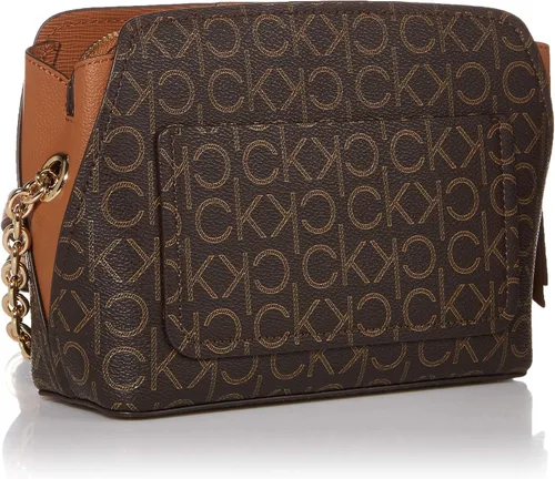 Vista 4 de Calvin Klein Bandolera de cadena de triple compartimento de Hailey Signature