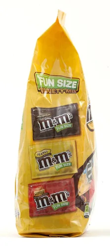 Vista 3 de M&M'S Variety Mix Chocolate Candy Fun Size 35 oz Bolsa de 55 piezas