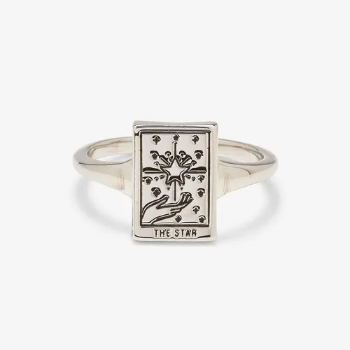 Vista 2 de Pura Vida Anillo de tarjeta de tarot de estrella plateada, hecho a mano, anillo apilable, base de latón con chapado en rodio, anillos de plata