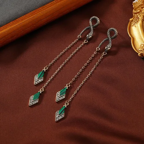 Vista 6 de Pendientes de serpiente de gota larga con diamantes de imitación verde vintage, Piedra de malaquita