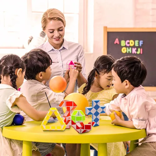 Vista 7 de Paquete de 12 cubos de 24 bloques de mini cubo de serpiente, cubos de rompecabezas mágicos de velocidad para niños, rellenos de bolsas de fiesta