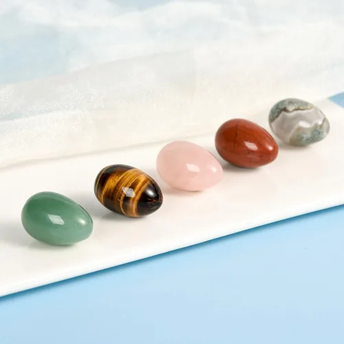 Vista 5 de Erliway Huevos de cristal de amatista natural para el día de Pascua, huevo de piedra de palma de 1.2 x 0.8 pulgadas, piedras preciosas pulidas