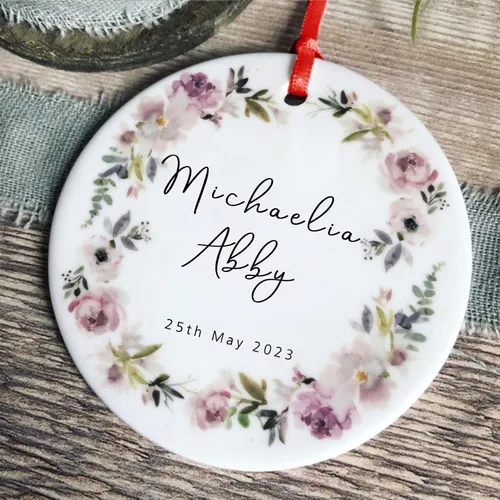 Vista 10 de Recuerdos personalizados de adorno de Navidad para bebé, regalos de bebé que llegan, adornos de cerámica para árbol de Navidad, adornos de primera