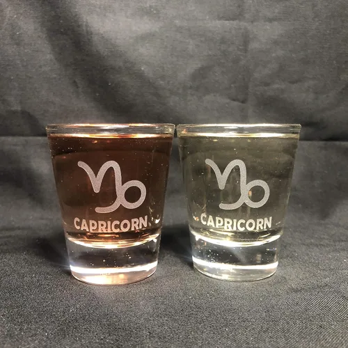 Vista 3 de Juego de 2 vasos de chupito de signos del zodiaco Aries Leo Cáncer Piscis Escorpio Tauro Sagitario Géminis Virgo Libra Capricornio Acuario (AQUARIUS)