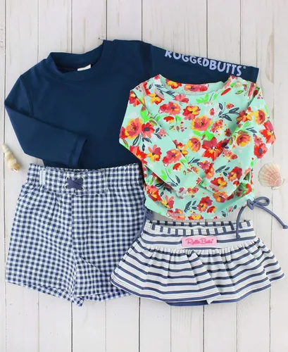 Vista 4 de RuffleButts - Conjunto de traje de baño de 2piezas con protección solar SPF50+ para niñabebé, bikini con camiseta de protección anti-brotes