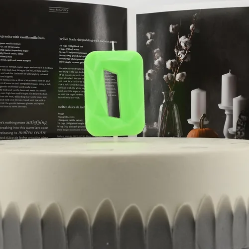 Vista 3 de DERVENTA Vela Grande de Cumpleaños Número 3D Verde Luminoso de 3.7 Pulgadas Celebración de Fiesta Aniversario Decoración Adorno para Pastel 1 Pieza