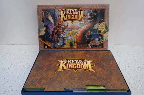Vista 2 de GOLDEN Key to the Kingdom Adventure Fantasy Juego de mesa - 1992, 1-6 jugadores, mayores de 12 años
