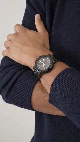 Vista 7 de GUESS Mens Sport Diver-Inspired 44mm Watch