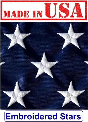Vista 2 de US Flag Factory bandera estadounidense 2.5 x 4 pies (manga para mástil) bandera de nylon SolarMax para exteriores