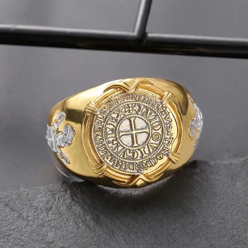 Vista 3 de Anillo de caballero templario para hombre, anillo de cruz medieval chapado en oro para niños