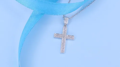 Vista 2 de Dazzlingrock Collection Colgante de diamante blanco redondo unisex Hip-Hop Cross Religioso Slider con cadena de 18 pulgadas