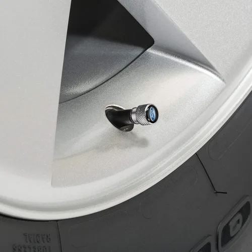 Vista 2 de iPick Image Para Ford Mustang Cobra en negro sobre tapas de vástago de válvula de neumático de aluminio cromado plateado