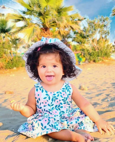 Vista 4 de PATPAT Vestido de verano para niñas pequeñas, vestido tutú, sin mangas, espalda descubierta, fiesta de cumpleaños, 1 vestidos + 1 sombrero de paja