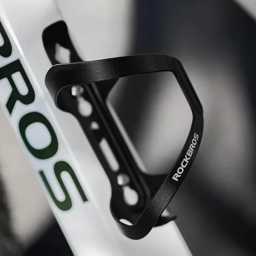 Vista 6 de ROCKBROS Soporte para botella de agua para bicicleta, soporte de jaula de botella de agua de aluminio para bicicleta, soporte para tazas de Negro