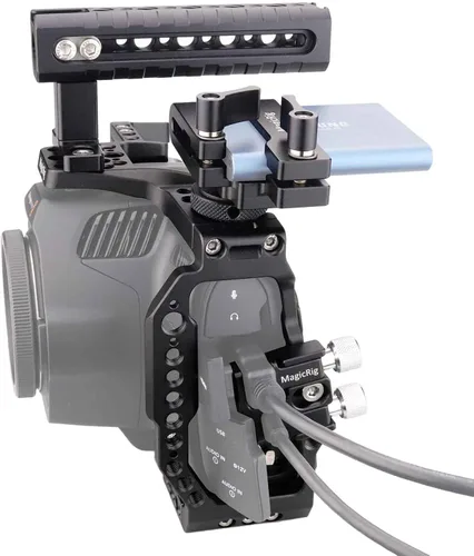 Vista 7 de Kit de jaula para cámara Blackmagic Pocket Cinema Camera 6K Pro y G2 BMPCC 6K Pro / G2 Cage with Top Handle, T5 SSD Mount Bracket, Cable Clamp