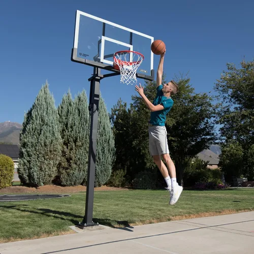 Vista 6 de Lifetime Bolt-Down Basketball Hoop System, 60-Inch Glass Backboard Transparente