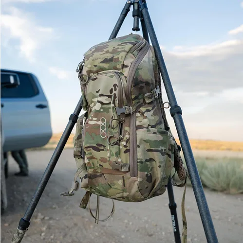 Vista 5 de Eberlestock Brute Scout Day Pack – Mochila ligera de caza con marco interno con soporte de aluminio, capacidad de 1800ci ci Negro