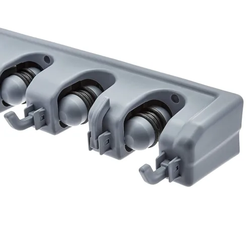 Vista 3 de Amazon Basics Organizador de almacenamiento rectangular resistente de montaje en pared para escobas, fregonas o herramientas con ganchos y ranuras