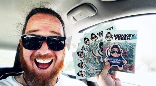 Vista 4 de Monkey Fresh - Ambientadores colgantes para coche (goma de mascar)